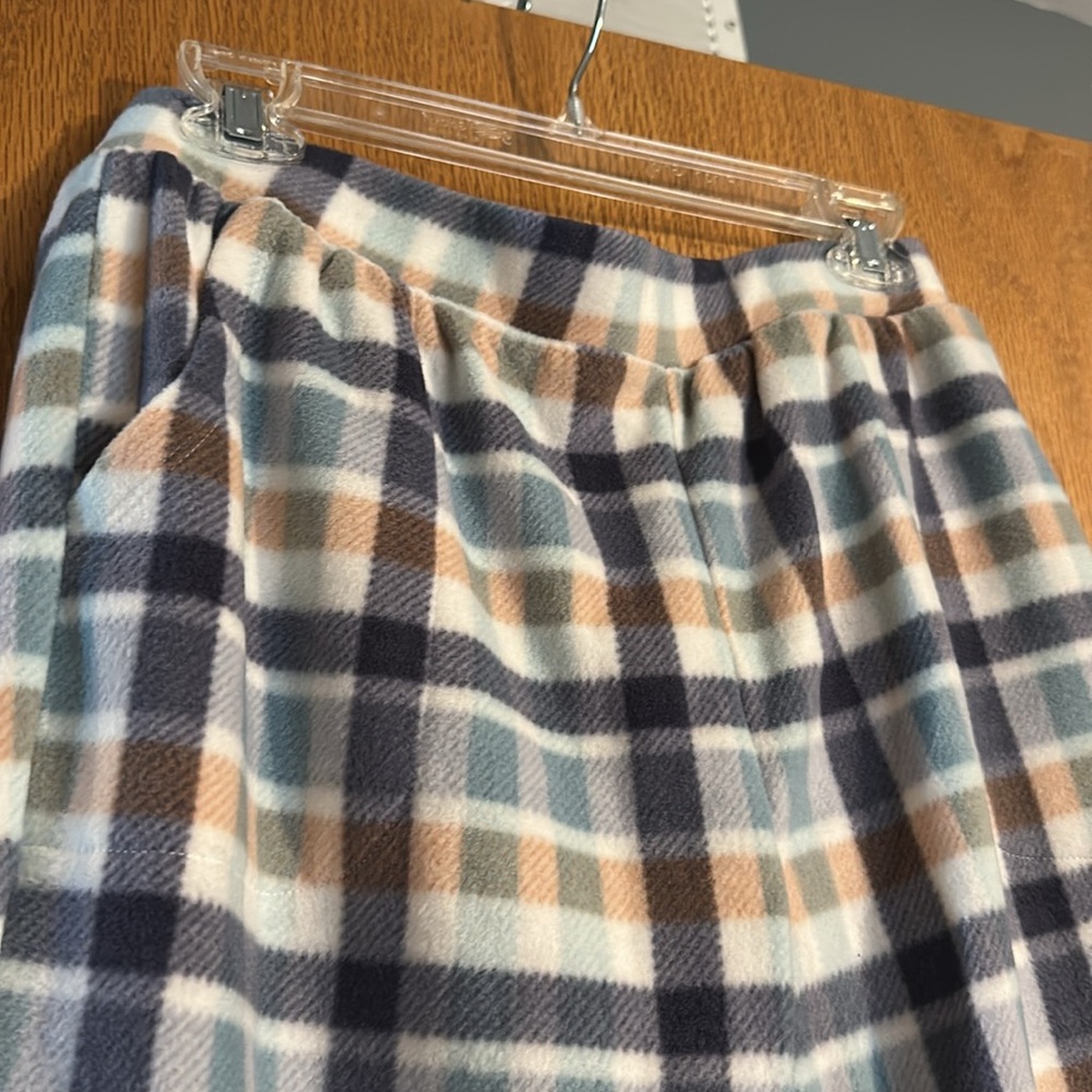Cuddl Duds Soft Fleece Pajama Set - Picture 8 of 9